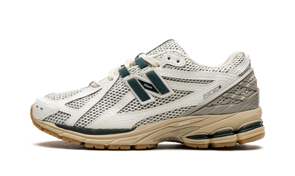 New Balance 1906R "Kith- Black"