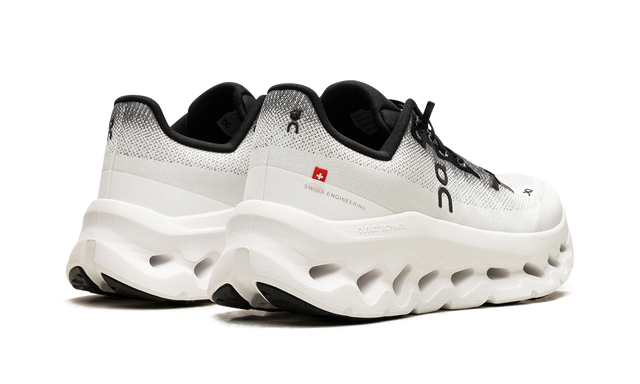 On Running Cloudtilt Black/Ivory