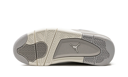 Air Jordan 4 Frozen Moments