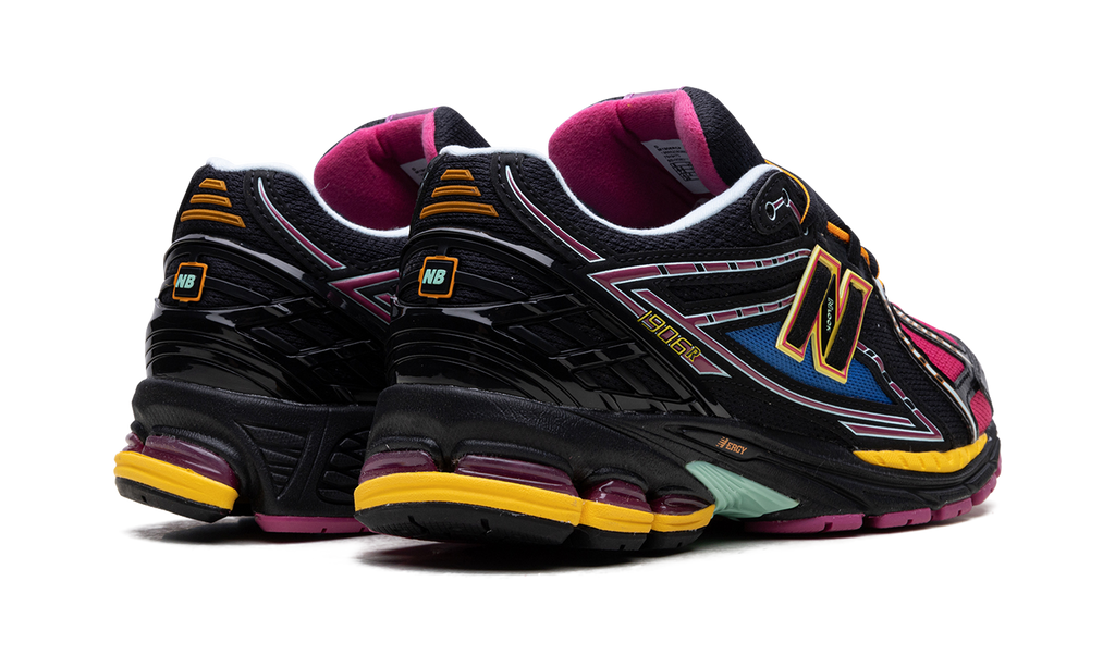 New Balance 1906R "Black/Pink"