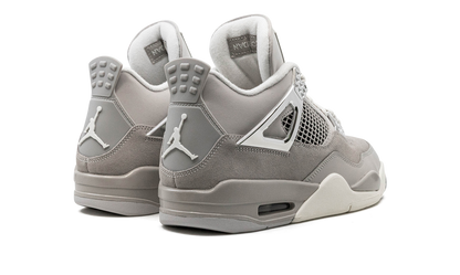 Air Jordan 4 Frozen Moments