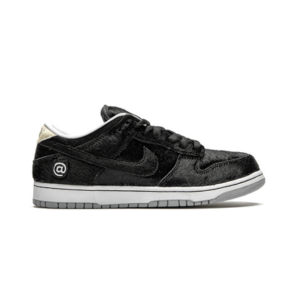 SB Dunk Low "Medicom Toy - BE@RBRICK"