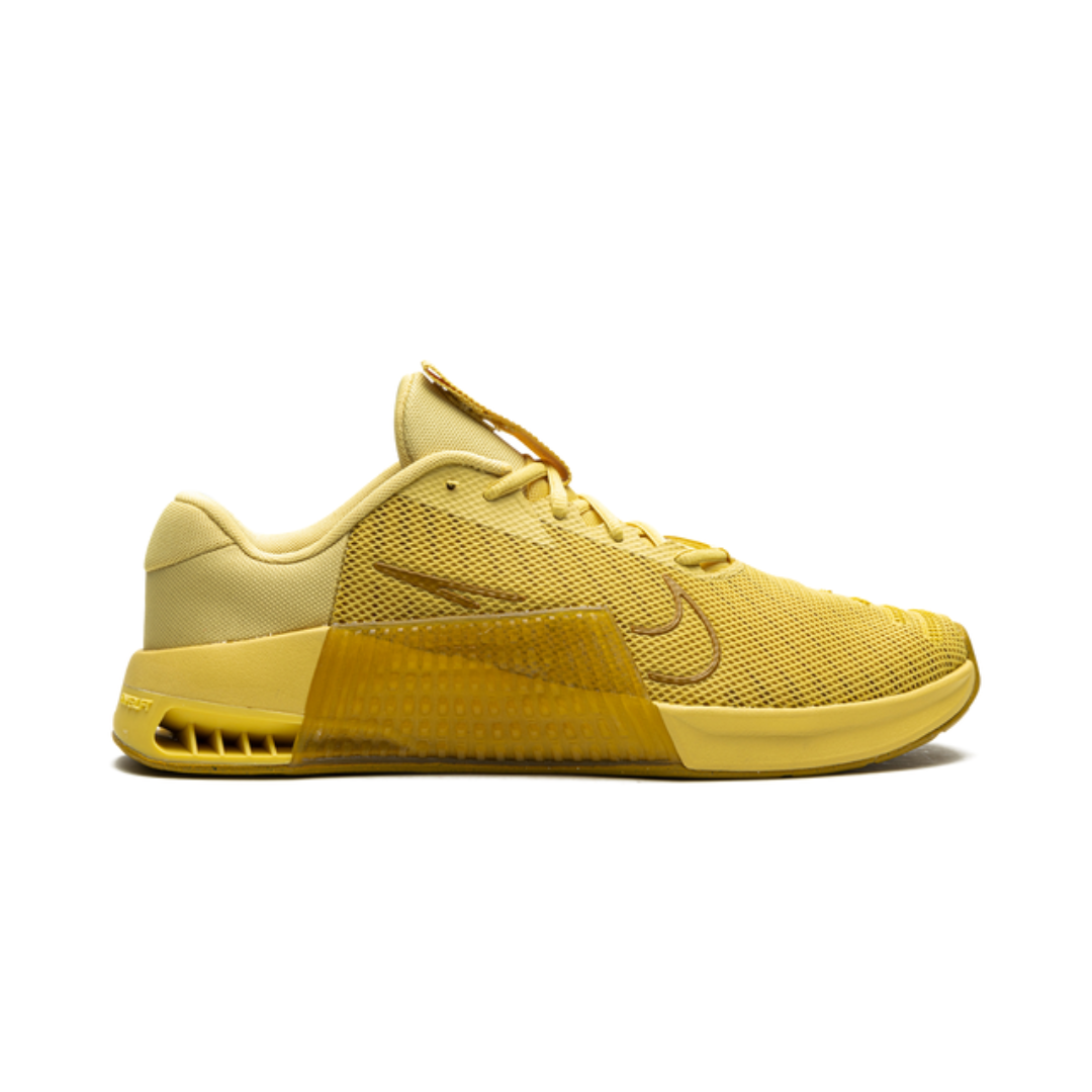 Nike Metcon 9 Saturn Gold