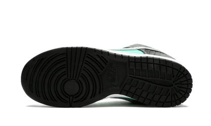 Nike SB Dunk Low Diamond Supply Co. Aqua Blue