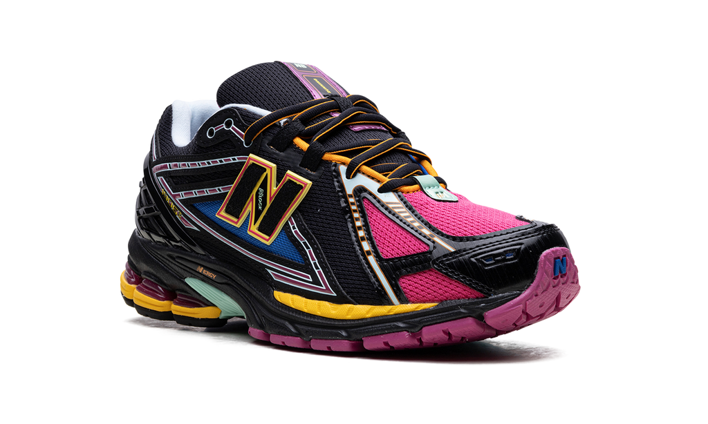 New Balance 1906R "Black/Pink"