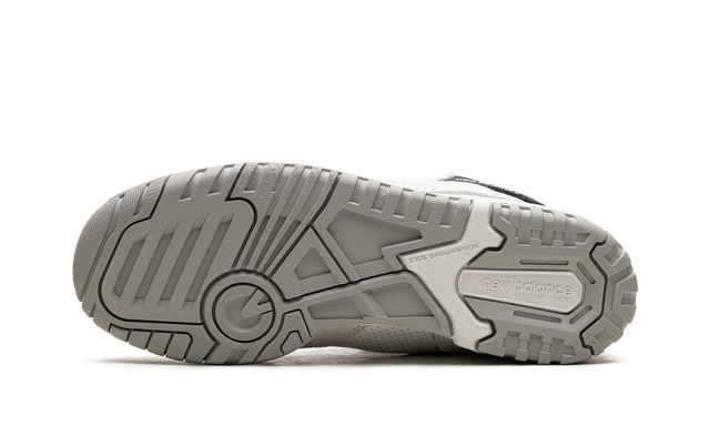 New Balance 650 Angora Pack - Black