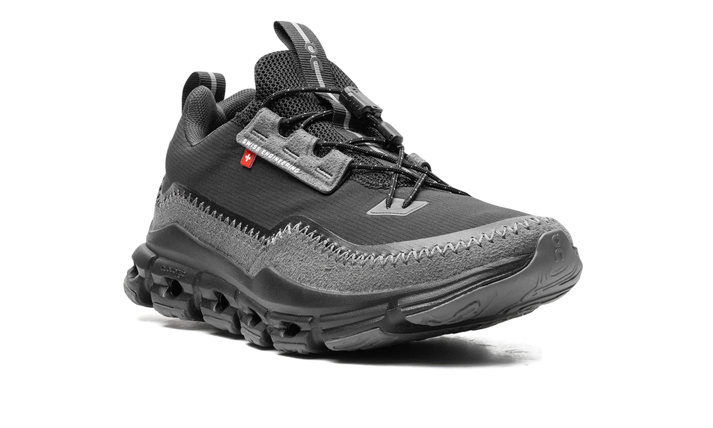 On Running Cloudaway WMNS "BLACK ROCK"