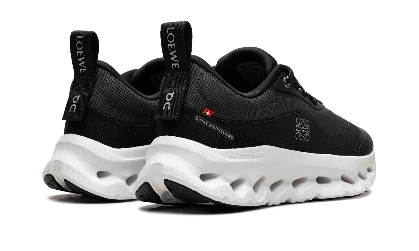 On x LOEWE Cloudtilt 2 'Black/White'