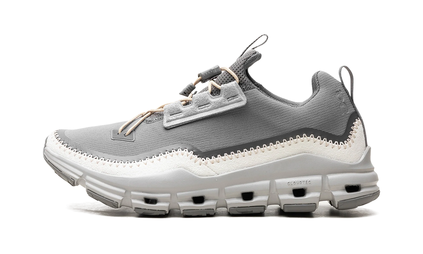 On Running Cloudaway WMNS "Asphalt"