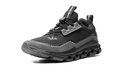 On Running Cloudaway WMNS "BLACK ROCK"