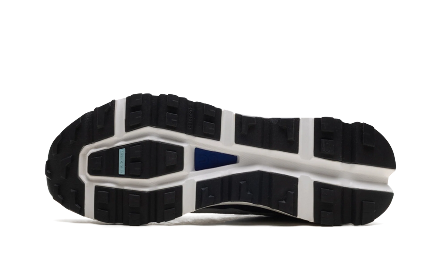 On Running Cloudvista WMNS "Black White"