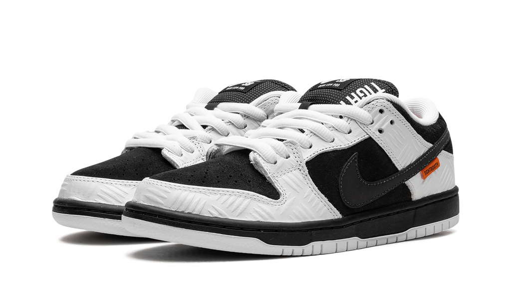 Nike SB x Dunk Low Pro Black and White