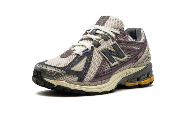 New Balance 1906R "LICORICE"