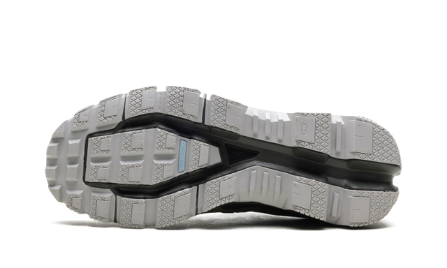 On Running Cloudventure Olive