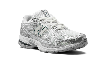 New Balance 1906R "SILVER METALLIC"