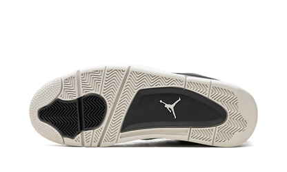 Air Jordan 4 RM Light Bone