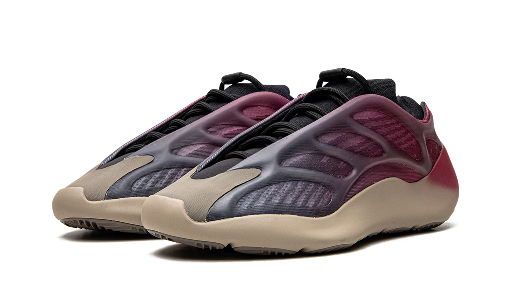Adidas Yeezy Boost 700 V3 Fade Carbon