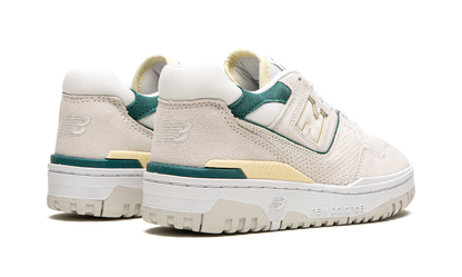 New Balance 550  Reflection